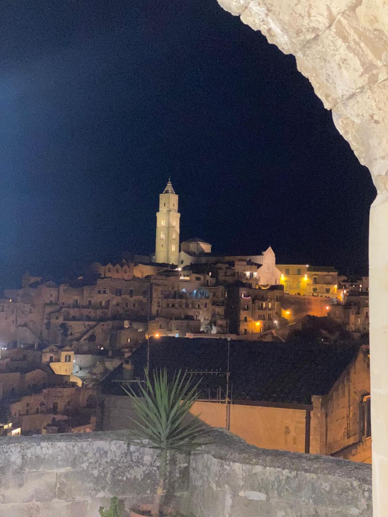 Lovely & Chic Rooms Nei Sassi Matera Luaran gambar