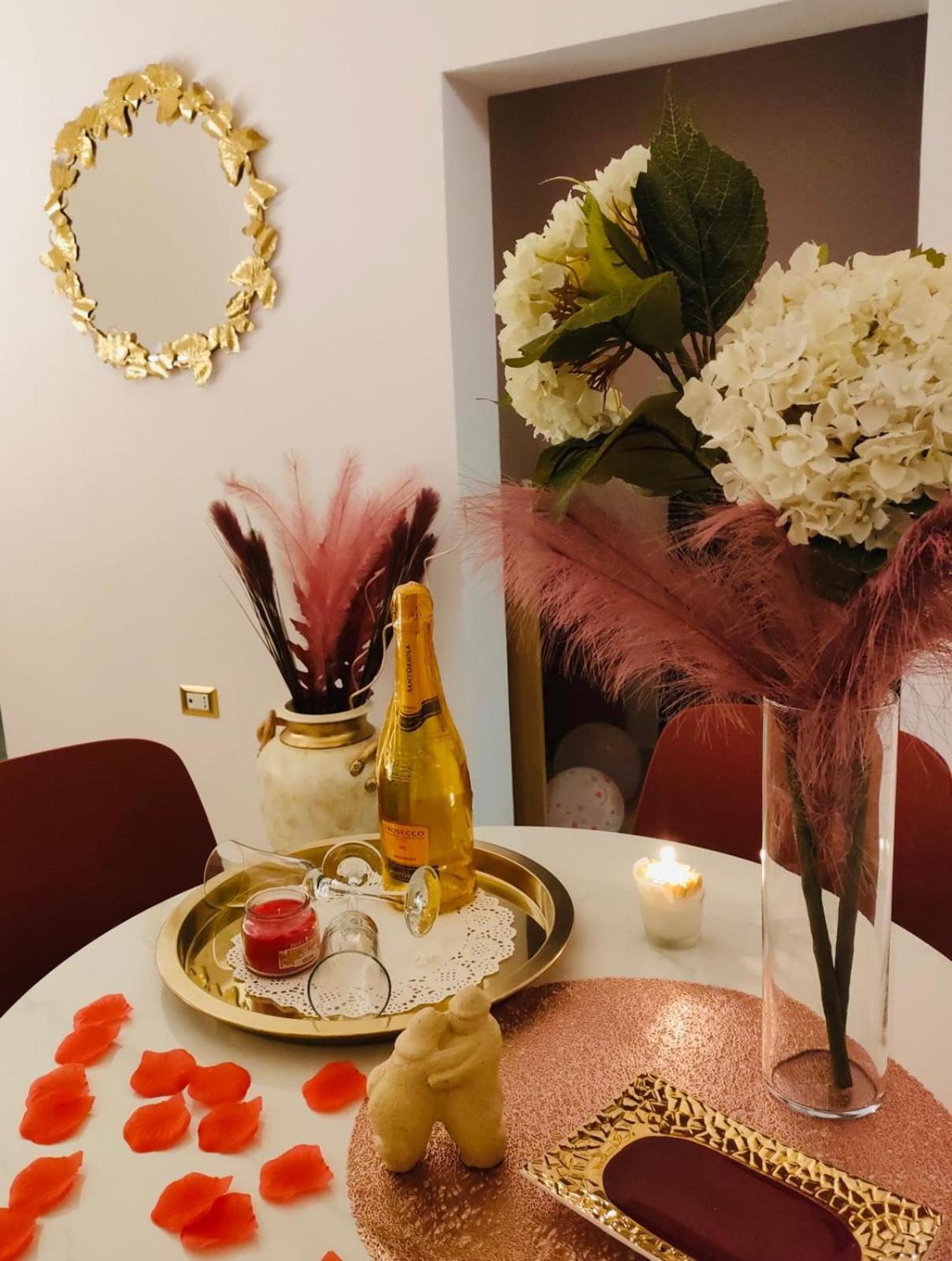 Lovely & Chic Rooms Nei Sassi Matera Luaran gambar